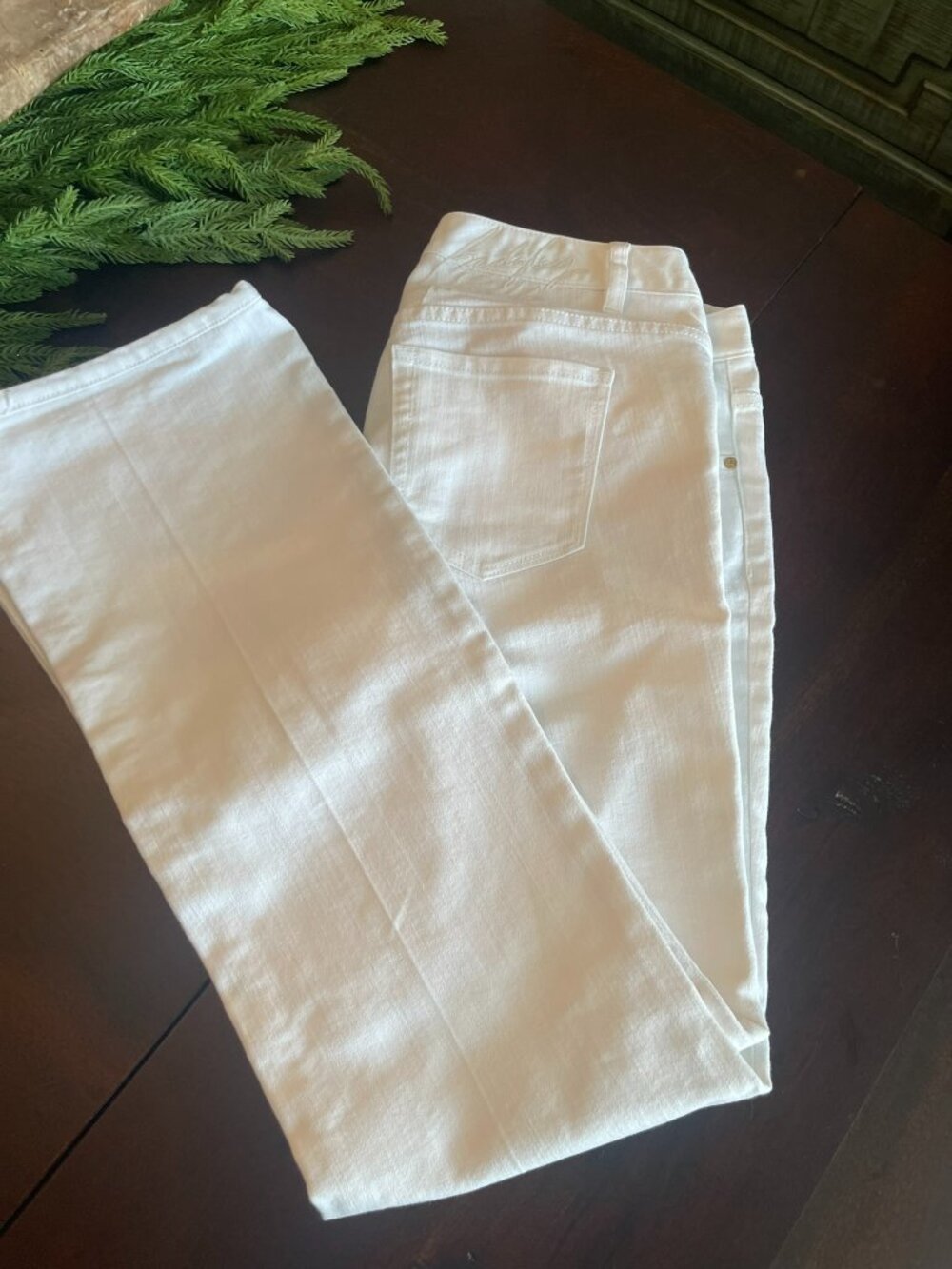 Badgley Mischka White High Rise Classic Jeans Size 10